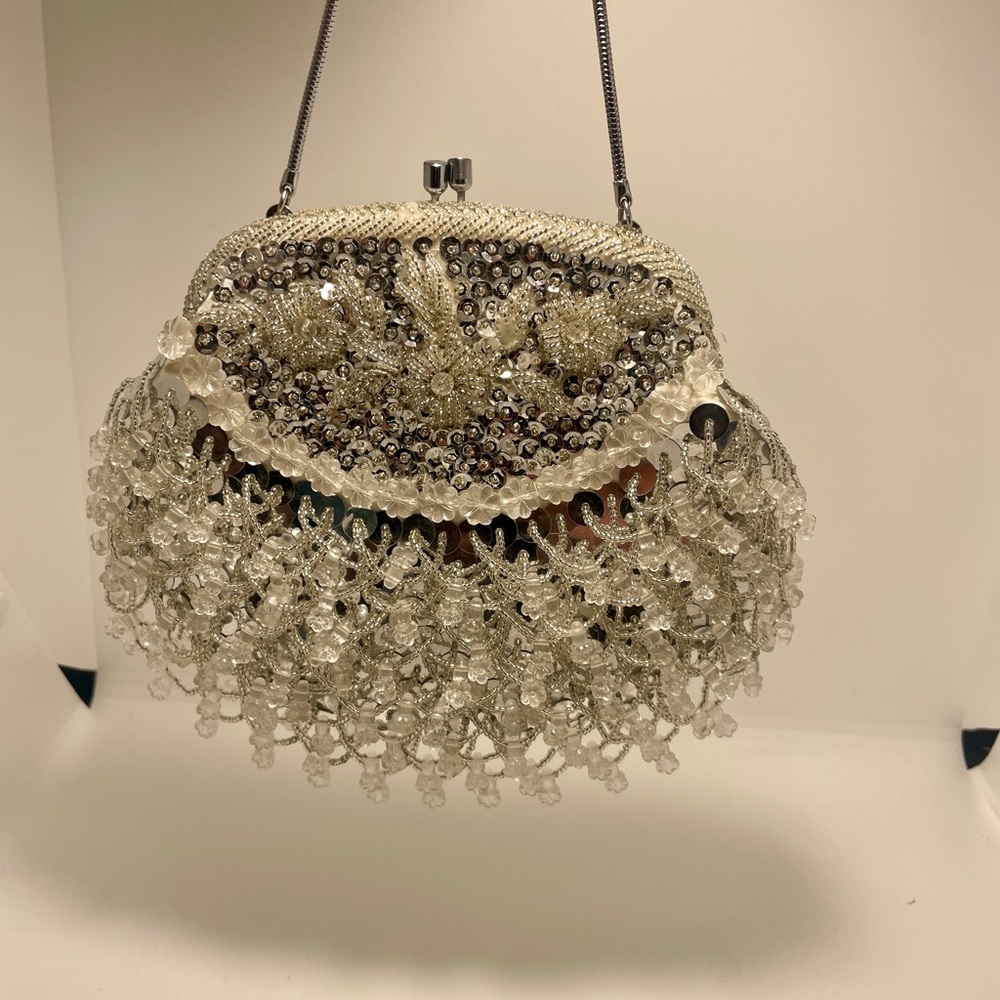 Elegant Silver Beaded Evening Bag
